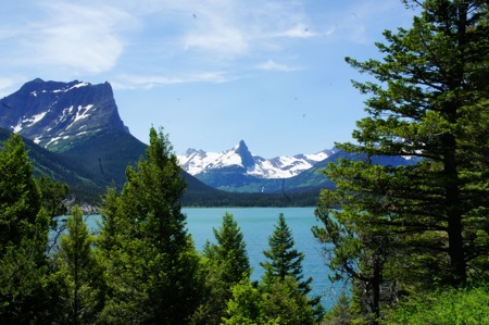 Glacier-Waterton02